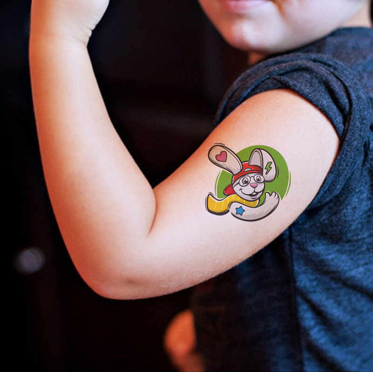 Фирменный знак для бренда детских тату Olegio как самостоятельная татуировка